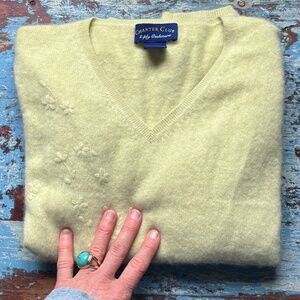 CHARTER CLUB 100% Cashmere 2 Ply V-Neck Embroidered Sweater Women's Size L EUC